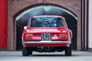 Alfa Romeo Giulia Sprint GTA 1965 года 